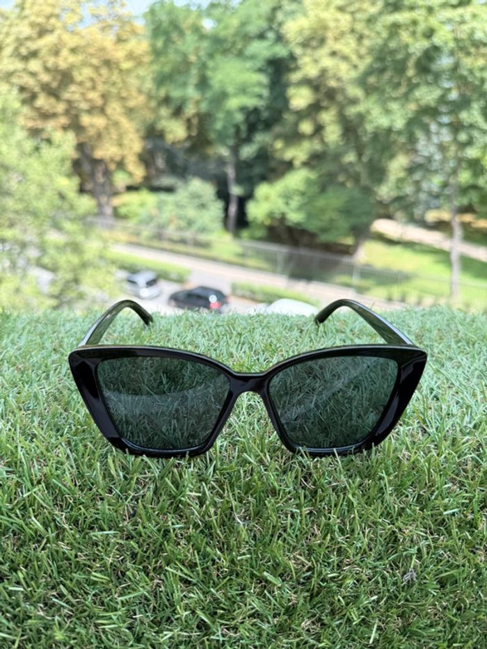 Lunette de soleil femme - photo numéro 4