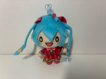 Petite Peluche Hatsune Miku Fuwapuchi 2