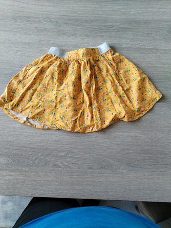Jupe neuve 5 ans