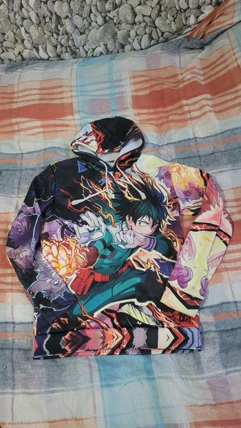 Pull My hero academia  taille S