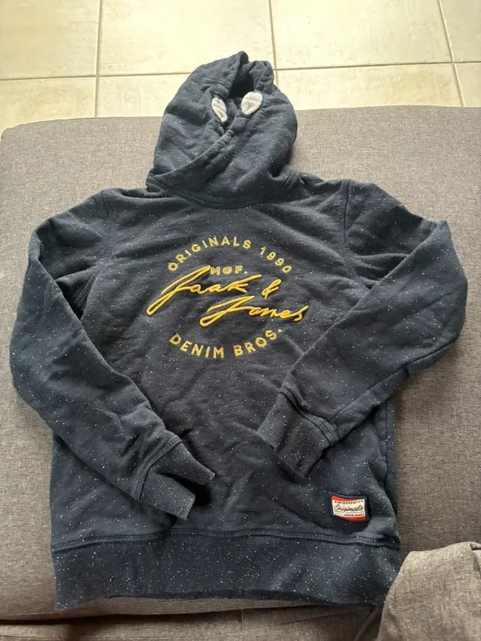 Pull garçon