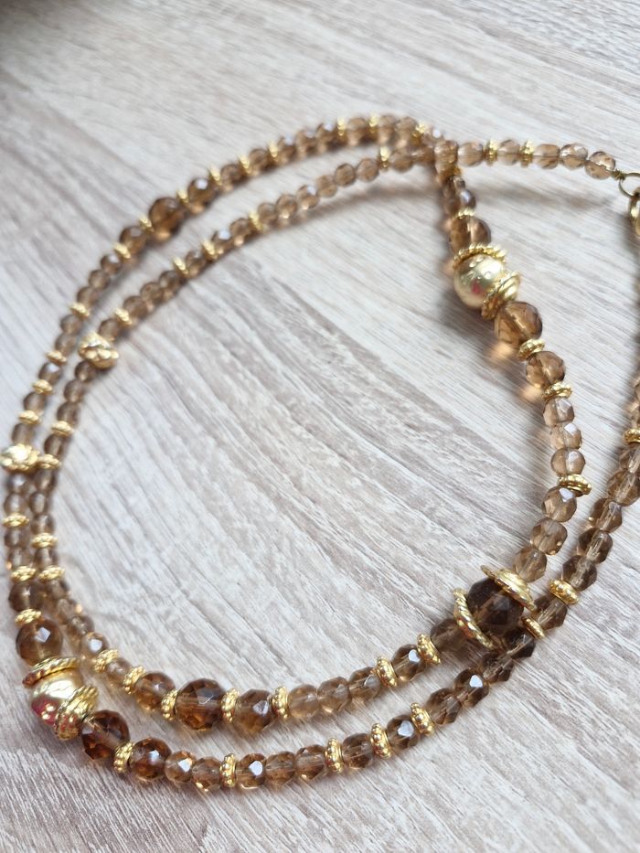 Collier long tons doré et marron - photo numéro 2