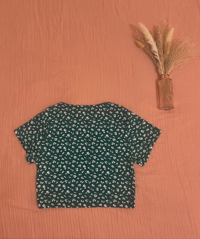 Top vert fleuri, pour femme - photo numéro 2