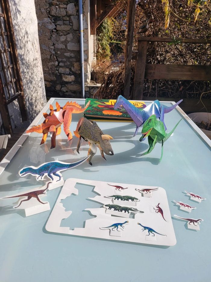 Magnifique livre animé Seuil Jeunesse Dinoparc, la préhistoire en 3D + modèles reduits dinosaures 53 - photo numéro 12
