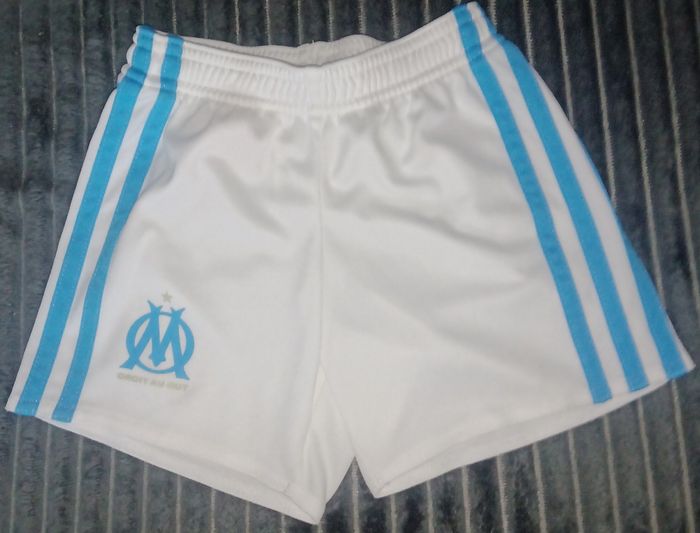 Tenue de foot blanche et bleu-ciel enfant - photo numéro 2