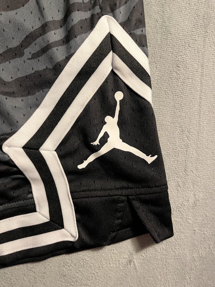 Short en mesh Jordan Dri-Fit motif Tiger Stripes Noir – Taille L - photo numéro 4
