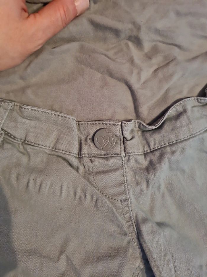 Pantacourt maternité kiabi 36 - photo numéro 2