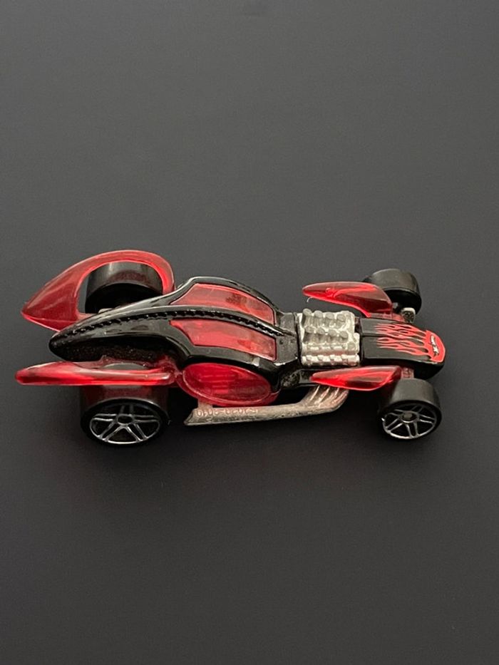 Miniature Hot Wheels 2001