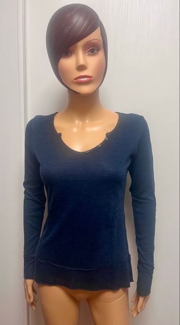 Haut avec ailes dans le dos