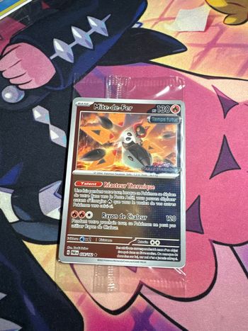 Carte Pokémon faille paradoxe stamp