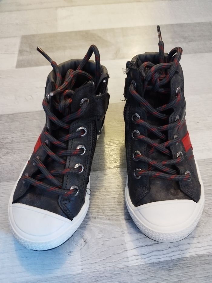 🌀 Chaussures taille 25 - photo numéro 7