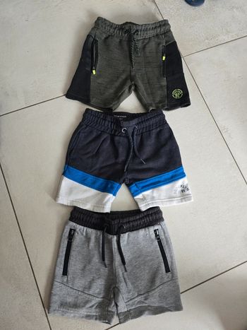 Short 3ans