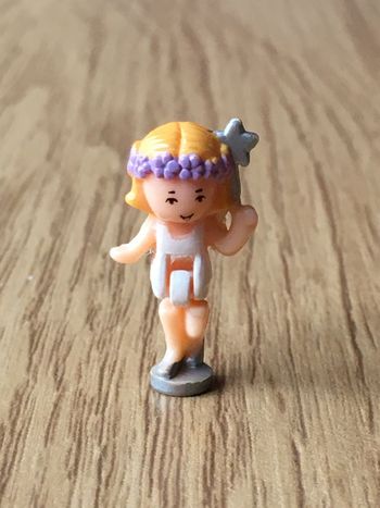 Polly Pocket figurine