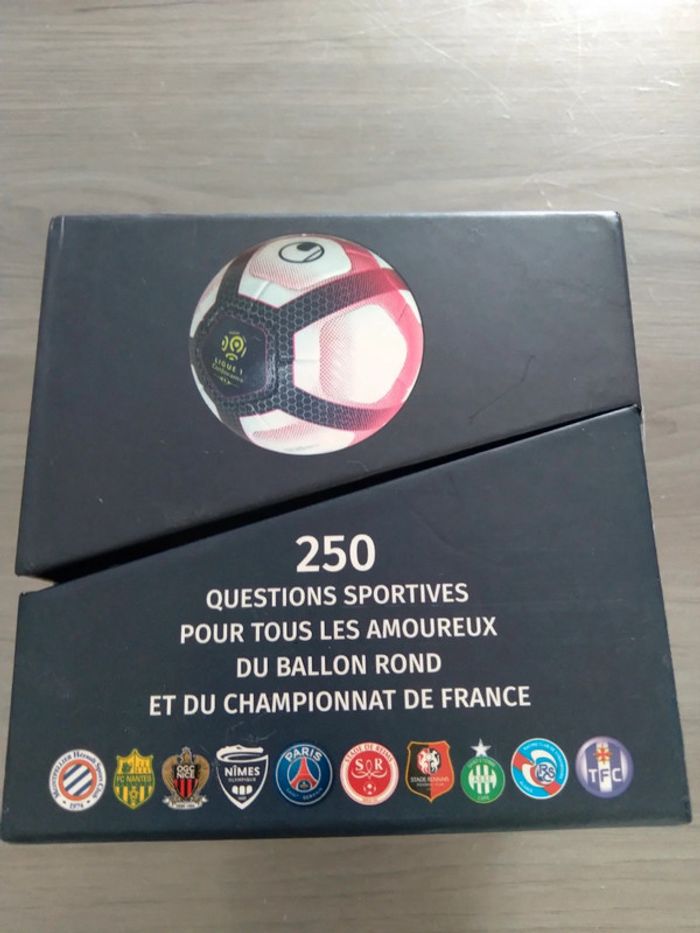 Jeux Larousse Soirée Foot comme neuf - photo numéro 2