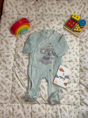 pyjama grenouillère en velours bleu ouverture devant 3 mois gémo