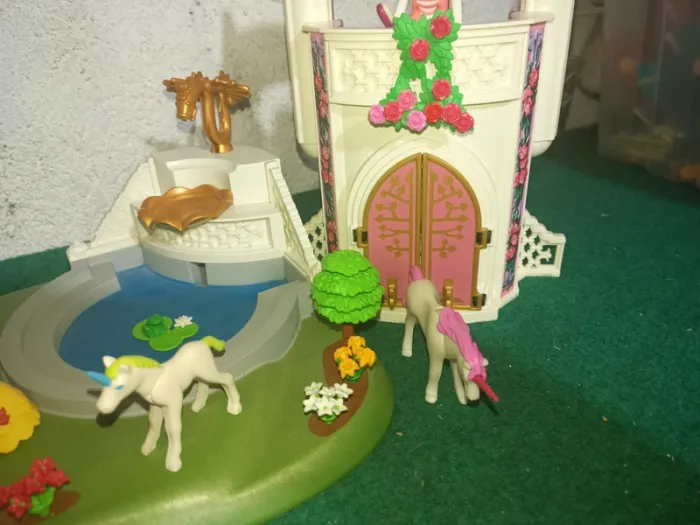 Lot princesses playmobil (fontaine 4137, château transportable 5419, - photo numéro 10