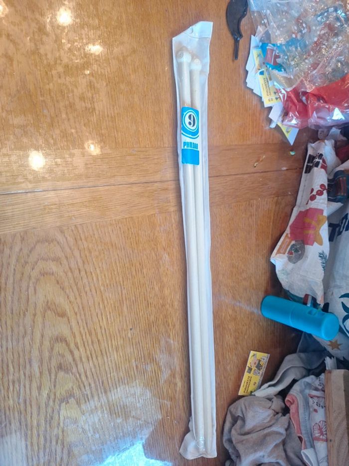 Aiguille plastique 9