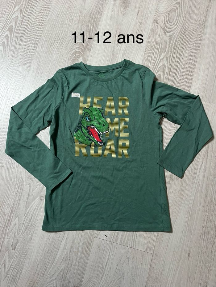 T-shirt 11/12 ans