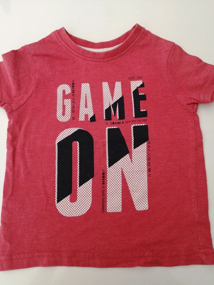 4 t-shirt 2-3 ans très bon état - photo numéro 4