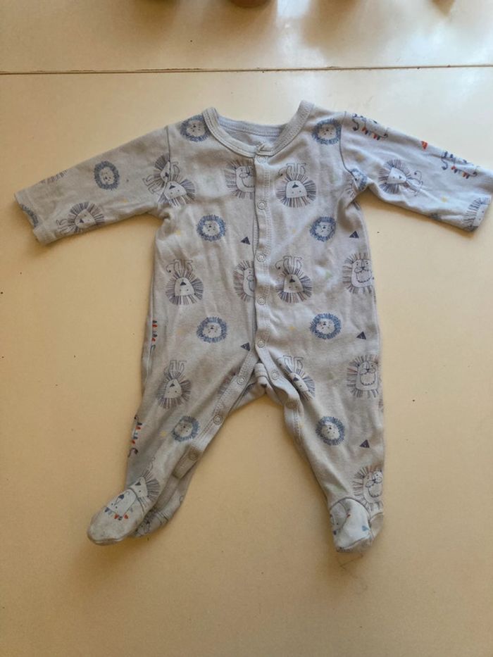 Lot bébé 3 mois thème lions - gilet + pyjama assorti - photo numéro 2