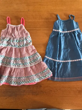 Lot 2 robes été 2 ans