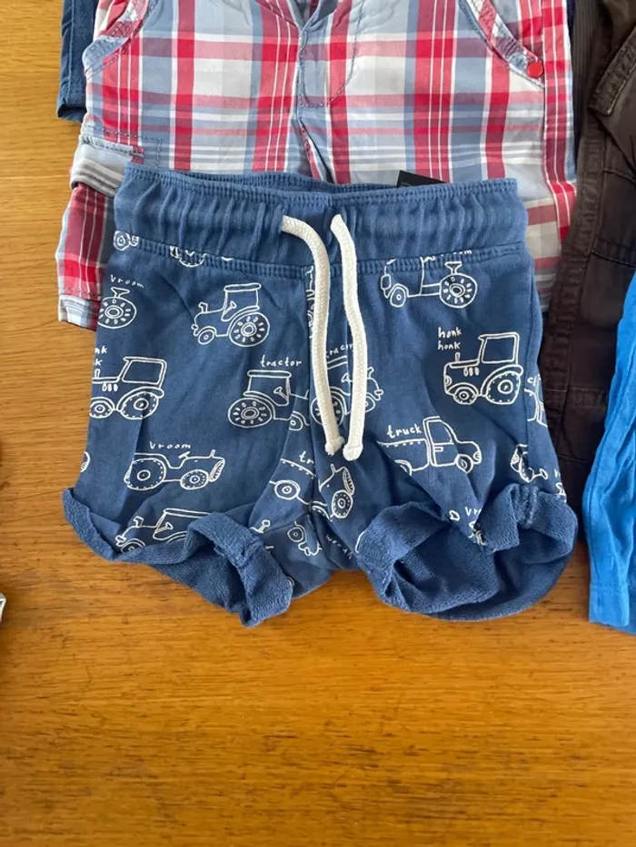 Lot 6 shorts 18 mois - photo numéro 2
