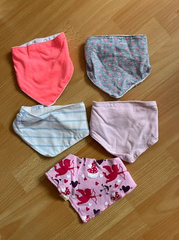 Lot de 5 bavoirs banda à