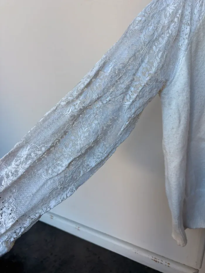 Pull dentelle - photo numéro 2