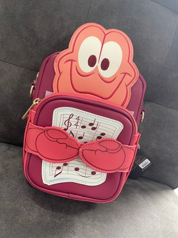 Disney by Loungefly sac à bandoulière Arc figural 35th Anniversary Sebastian