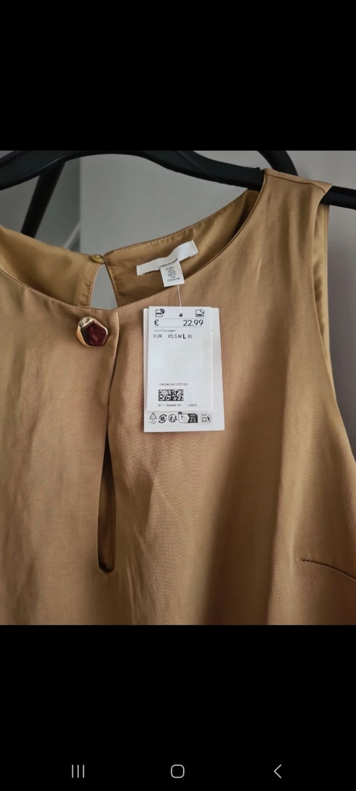 Superbe robe style sois neuve avc etiquette - photo numéro 3