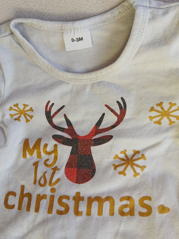 Body 1er noel - 3 mois - photo numéro 2