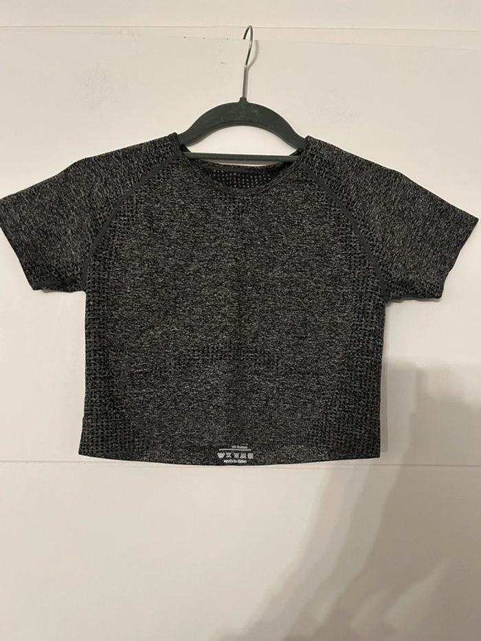 Tee shirt de sport gris