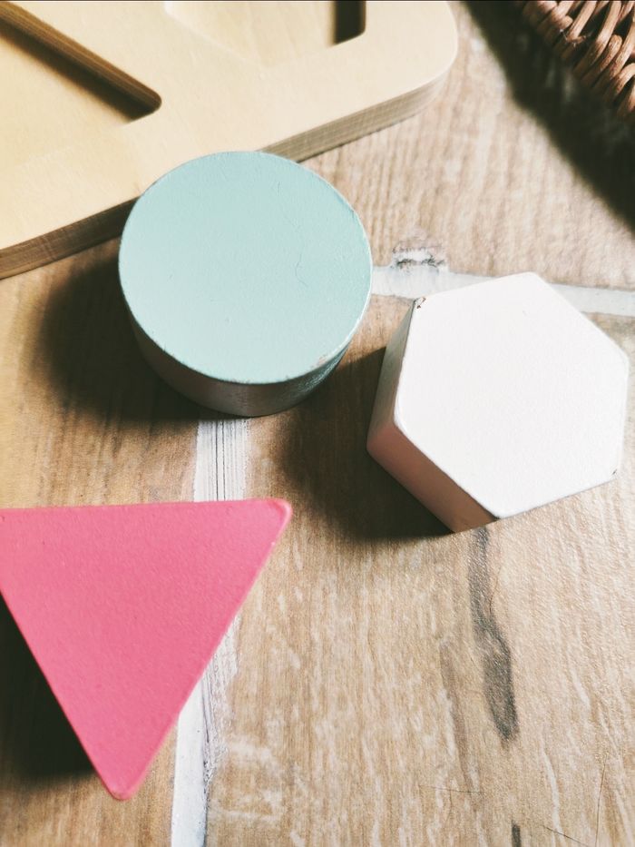 👶Petit Puzzle formes à encastrer en bois - photo numéro 3