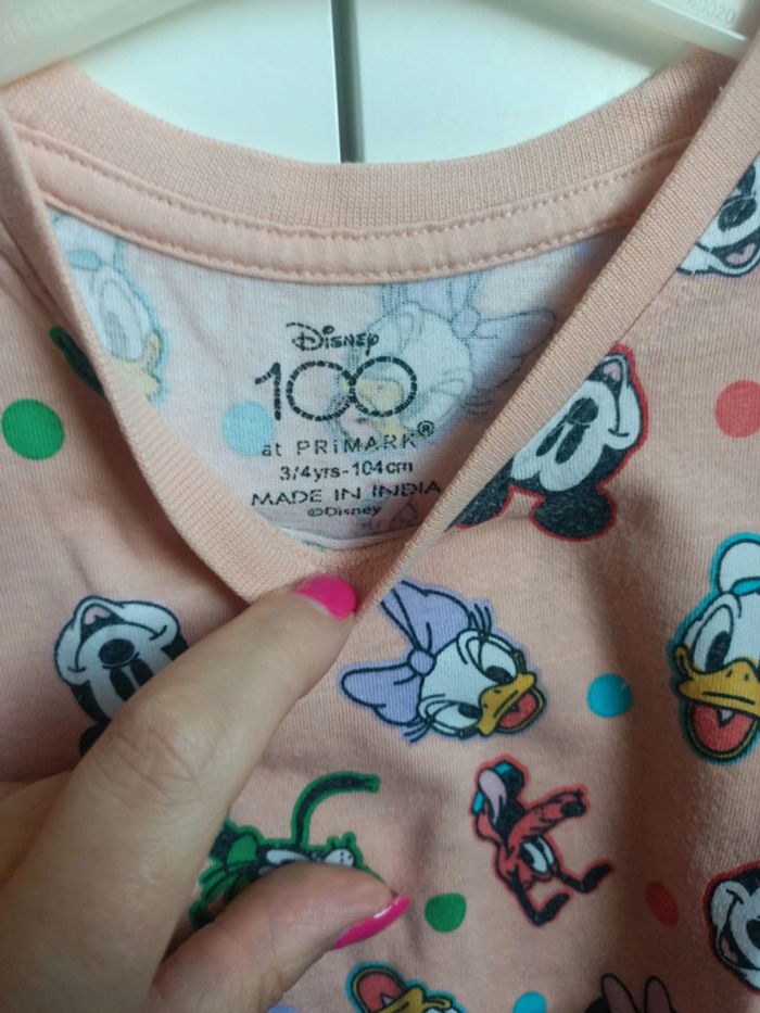 T-shirt Disney taille 3/4ans - photo numéro 2
