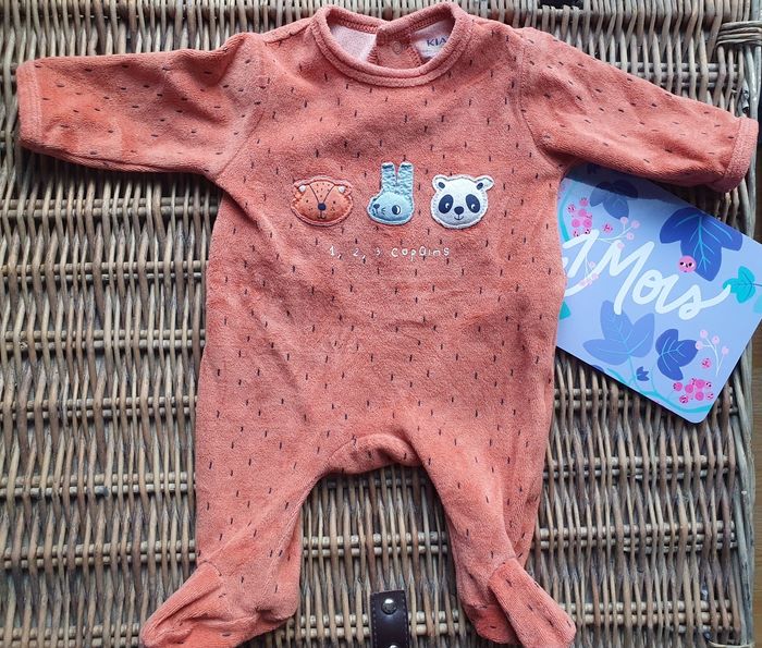 Lot 4 pyjamas velours 1 mois - photo numéro 5