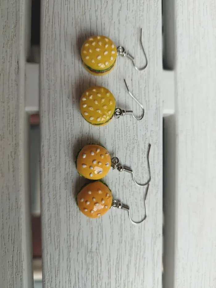 2 paires de boucles d'oreilles hamburgers