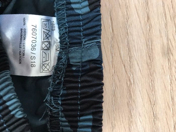 Short 18 mois neuf - photo numéro 3