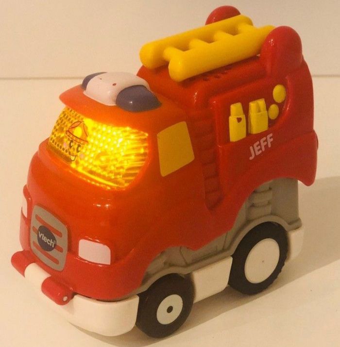 Vtech Tut Tut Bolides Jeff le pompier en chef Collection véhicule Push & Go super garage maxi circuit gare train caserne  policier voiture avion moto train camion coffret trio animo copains lot SOP77