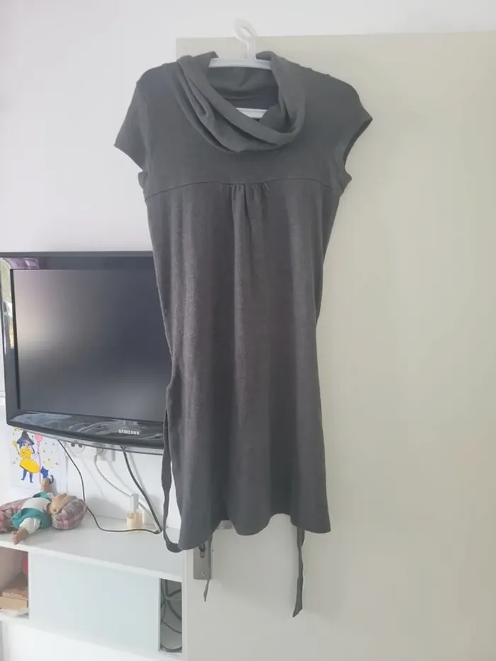 Robe pull Cache-Cache 38