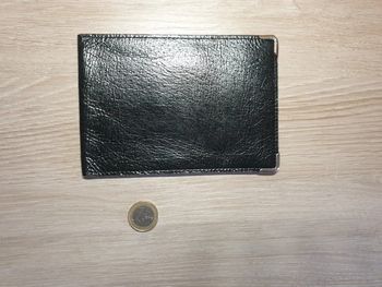 Magnifique porte feuille cuir neuf pour papiers