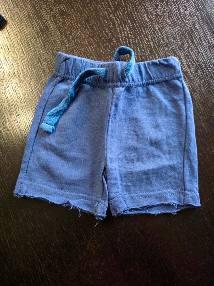 Lot de 3 shorts en 3 mois - photo numéro 3