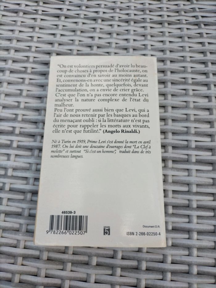 Si c'est un homme. Primo Levi - photo numéro 2