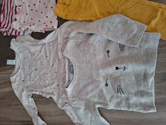 Lot vêtements  24 mois - photo numéro 2