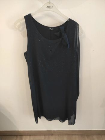 Robe bleu marine paillettée de fête taille 44
