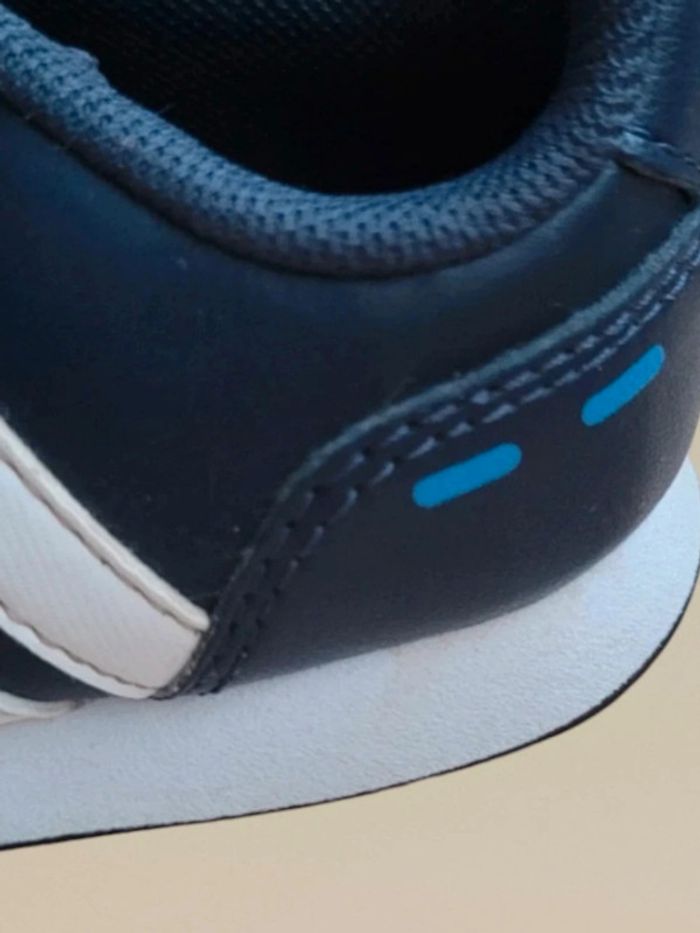Baskets Adidas Pointure 20 - photo numéro 5