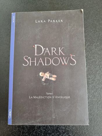 Dark Shadows de Lara Parker