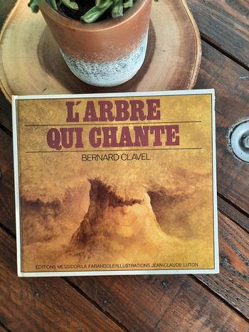 L'arbre qui chante de Bernard Clavel