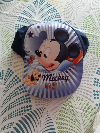 Casquette mickey 2  3 ans