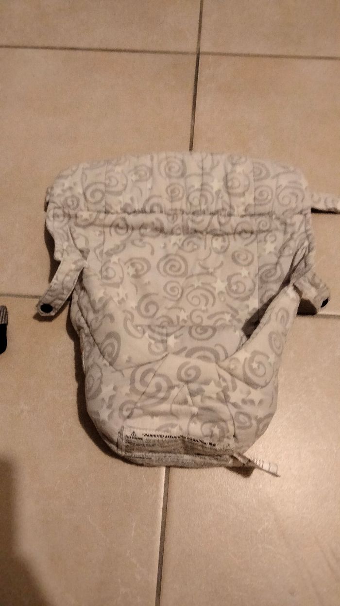 Porte bébé - photo numéro 2