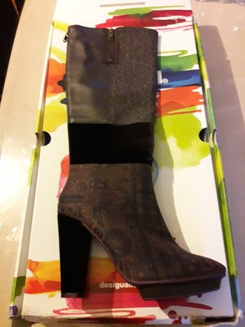Botte desigual pointure 39